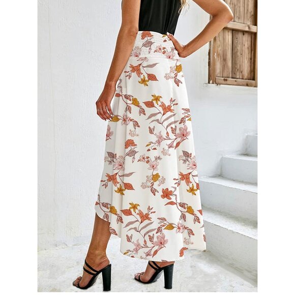 🍒 2/$20 🍒 Off White Hi-Low Skirt with Floral Pattern sz L - Picture 2 of 5